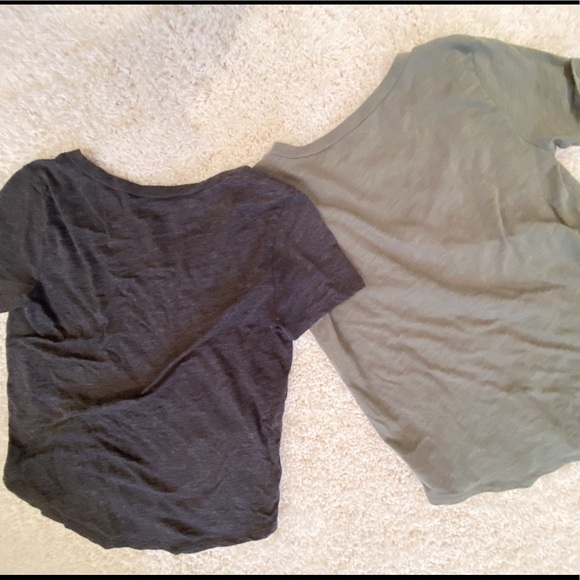 black & grey american eagle tops - Picture 2 of 4